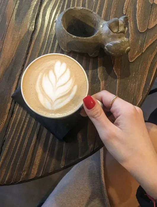 A good coffee for your Queen is morning obedience ☕ 
