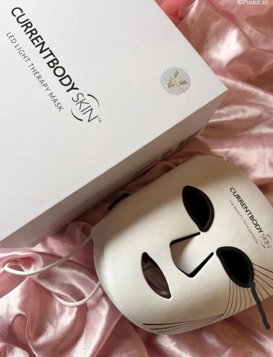 CurrentBody Skin LED Light Therapy 