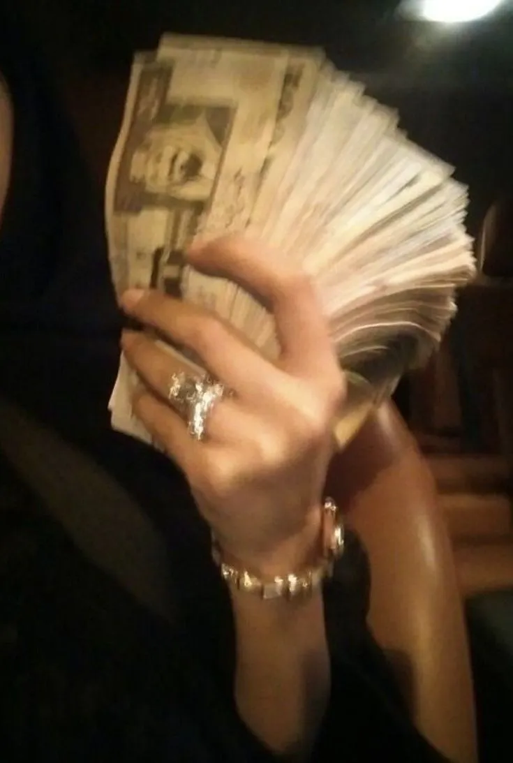 $100 