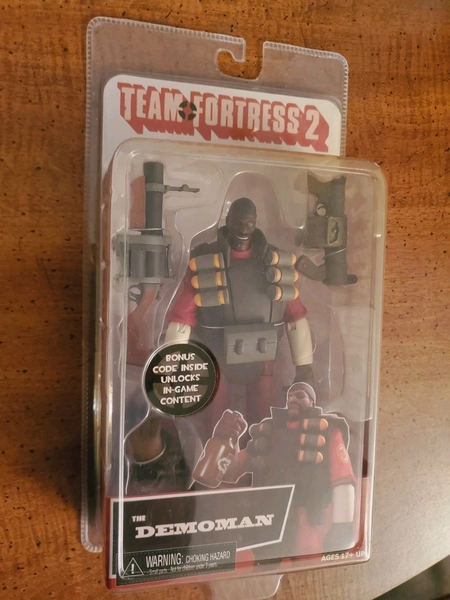 Team Fortress 2 Red Team DEMOMAN 