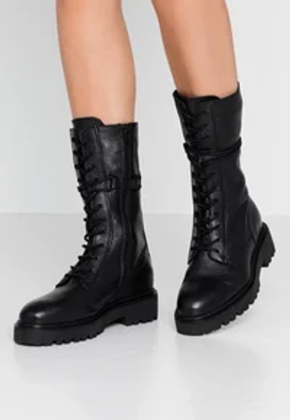 Plateaustiefel - black