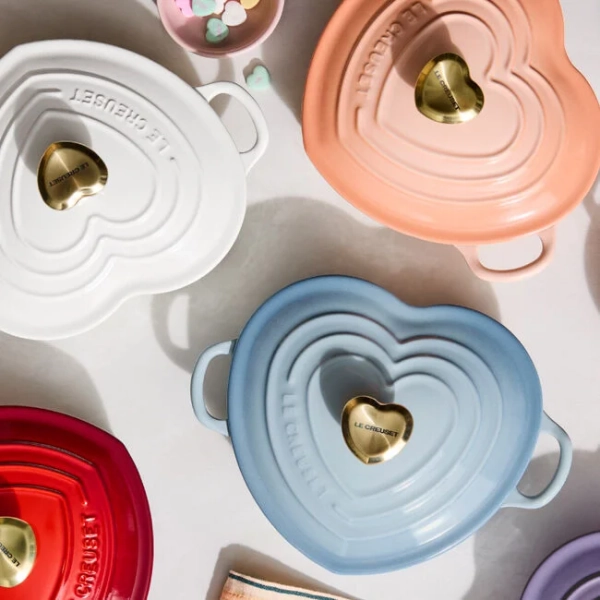 Shallow Heart Cocotte with Light Gold Heart Knob
