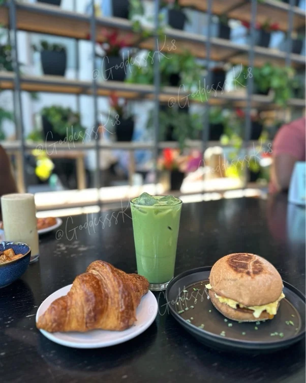 Matcha & Croissant 🍳 