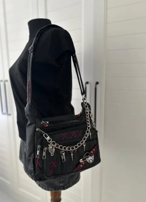 Sac à bandoulière gothique grunge personnalisé