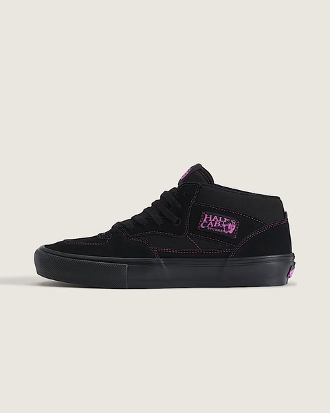 Skate Half Cab Shoe in Black / Magenta Pink | Vans