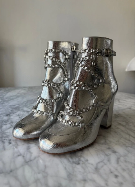 Bottines Chanel en cuir 38 avec boîte/dustbag