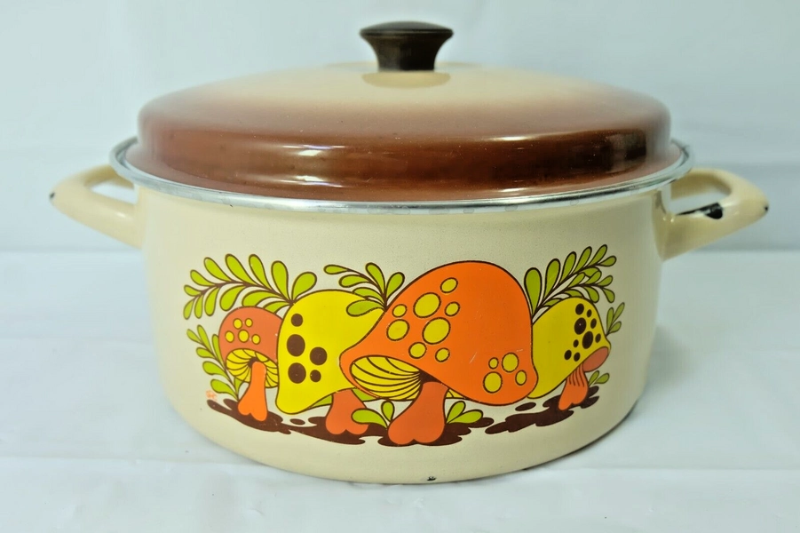 SEARS Vintage 1970s Merry Mushroom Harvest Gold Enamel Coated 10in Stock Pot