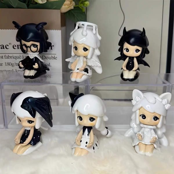 Visually Appealing Gothic Anime Girl Figurine - Chibi-like Birthday Girl with Expressive Eyes, Black & White Desktop Decoration for Anime Fans, Christmas, Halloween, Birthday Gifts - Compatible with Doll Displays & Collections