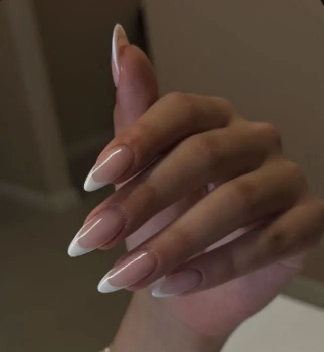 nails