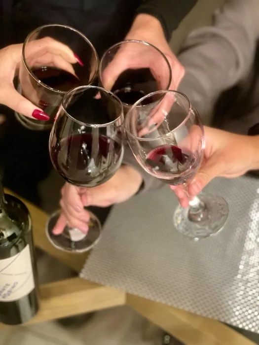 🍷 Wine Night