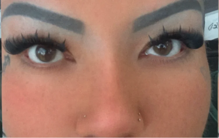 Eyelash appointment 