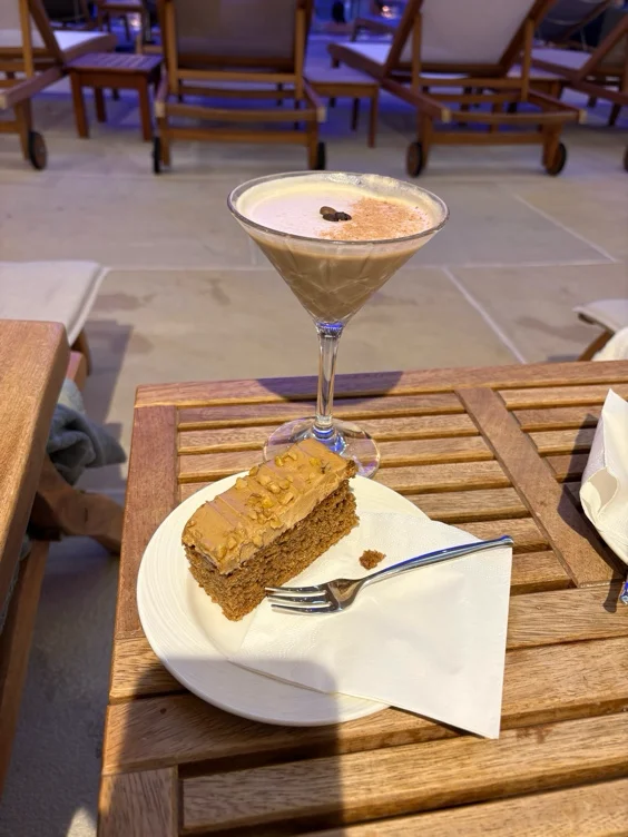 Flat white martini and coffee cake 