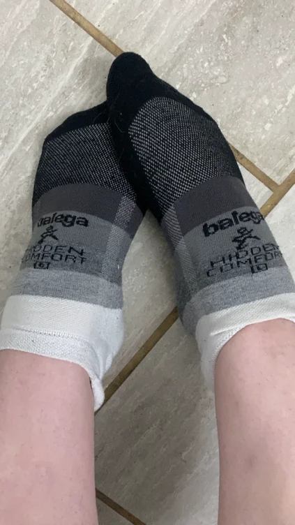 Mistress Cae’s sweaty gym socks 