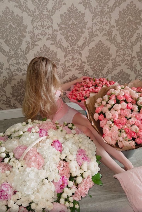 1000 roses