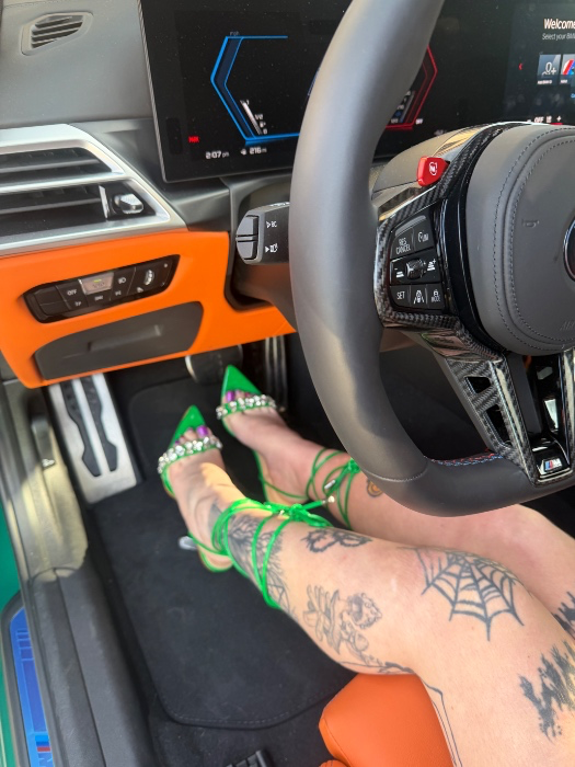 Treat me to a Pedicure 🦶🏻