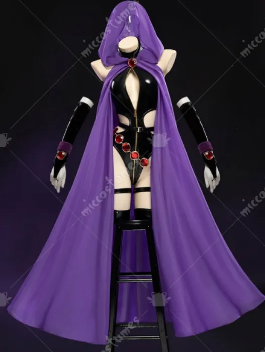 Raven cosplay