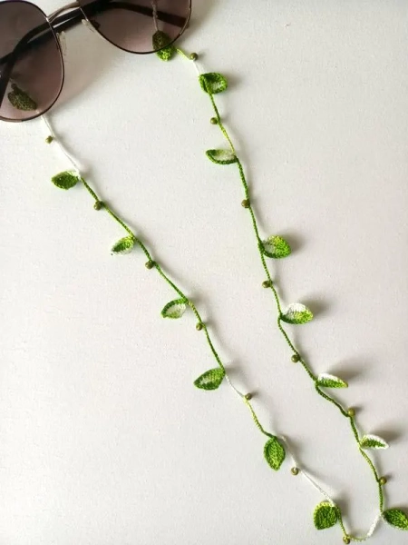 Leafy eyeglass string, eye glass chain