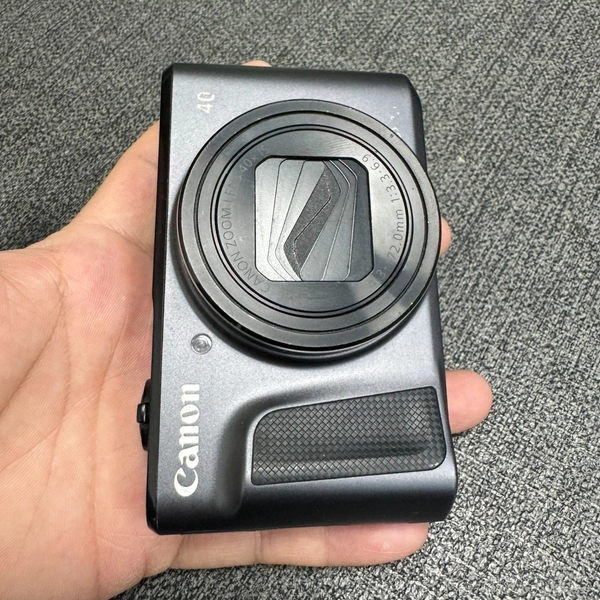 Canon PowerShot SX720 HS Digital Camera 20.30 MP 40x Optical Zoom Bluetooth