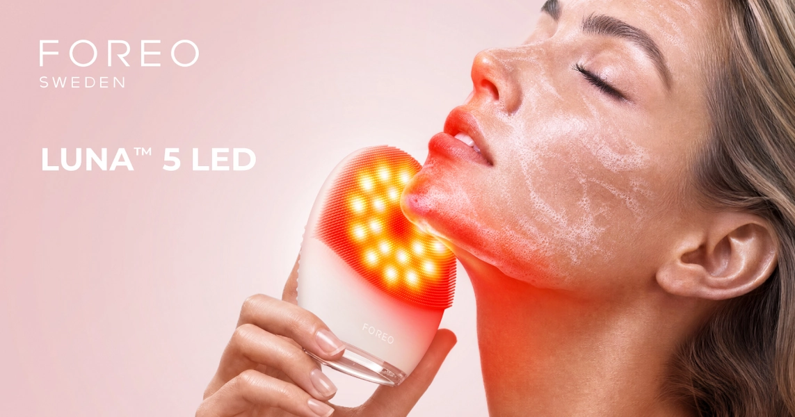 FOREO LUNAβ’ 5 LED | LED-Activated Facial Cleansing Device