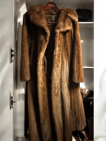 Luxurious Vintage Mink Coat - Christie Brothers - Retailed for $5,000+