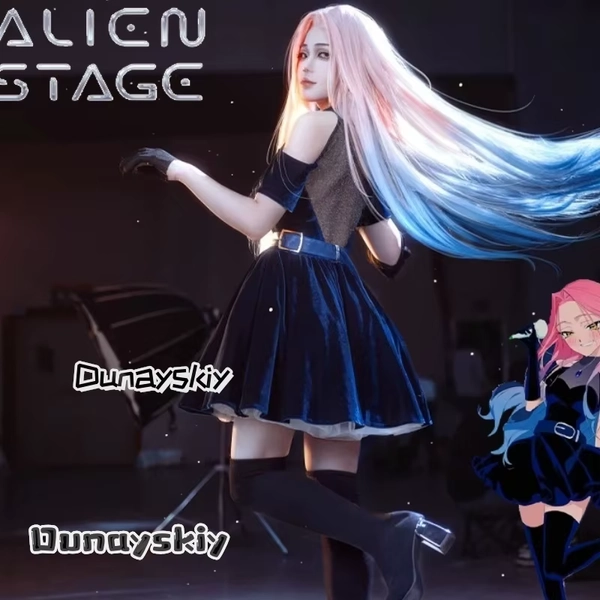 Mizi - Alien Stage cosplay