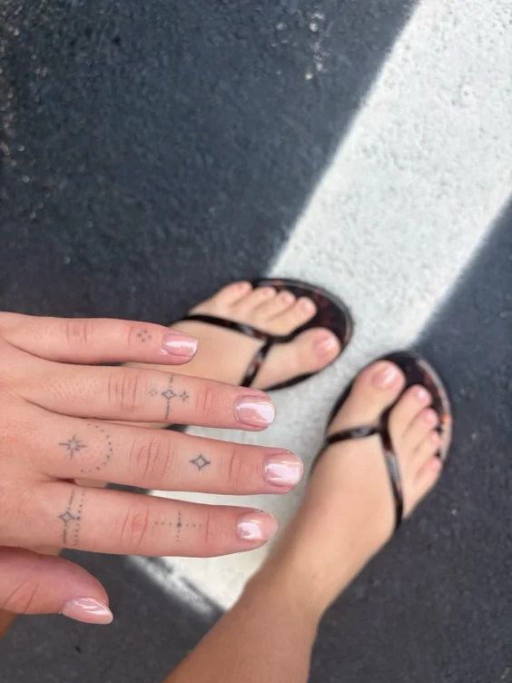 Gift me a mani pedi;)