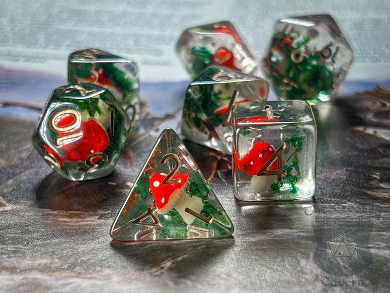 Mushroom Moss Dnd Dice Set – Resin 7-piece With Red Toadstool, Real Moss, Copper Numbers - Etsy