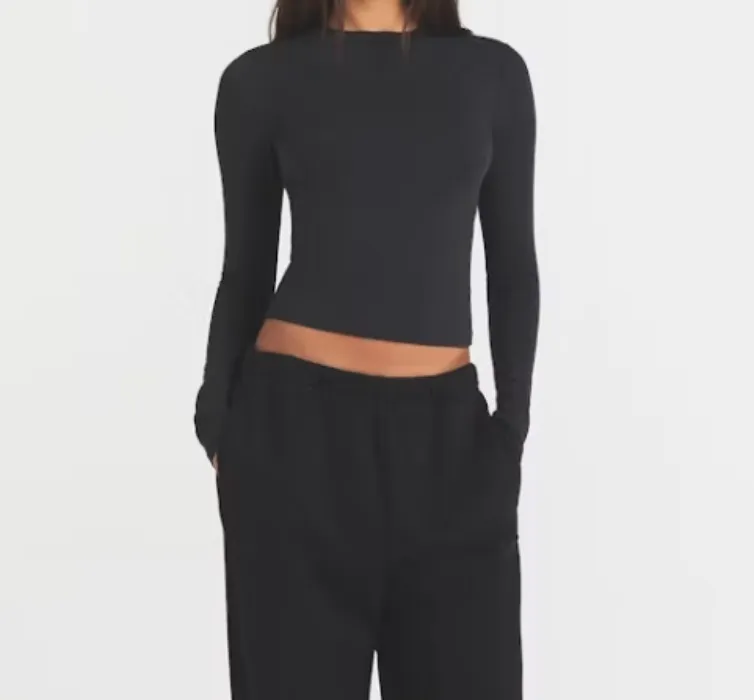 Skims long sleeve t-shirt