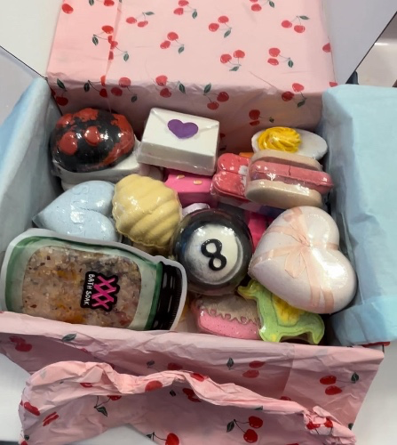 Vulgar Bath Box 