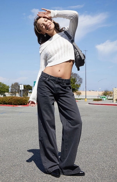 Casey Low Rise Baggy Jeans Washed Black