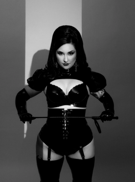 Latex Lace Up Suspender Belt