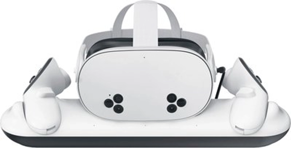 Insignia™ - Charge Station for Meta Quest 3 and 3S - White