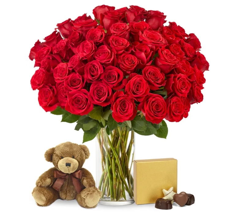 Bundle of Roses Chocoates & Flowers😍