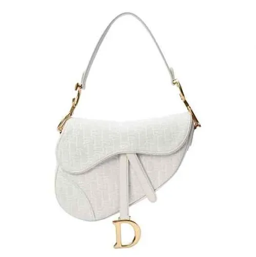 𝑪𝒉𝒓𝒊𝒔𝒕𝒊𝒂𝒏 𝑫𝒊𝒐𝒓 𝑷𝒓𝒆-𝑶𝒘𝒏𝒆𝒅