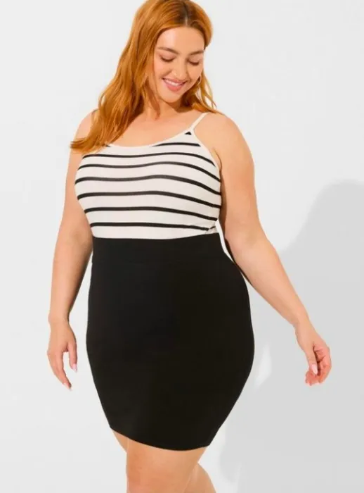 Torrid | Signature Waist Mini Skirt