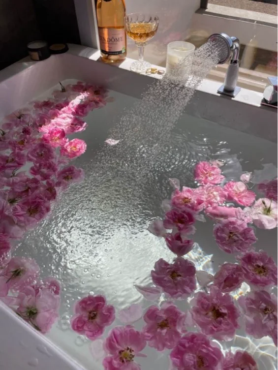mani / pedi