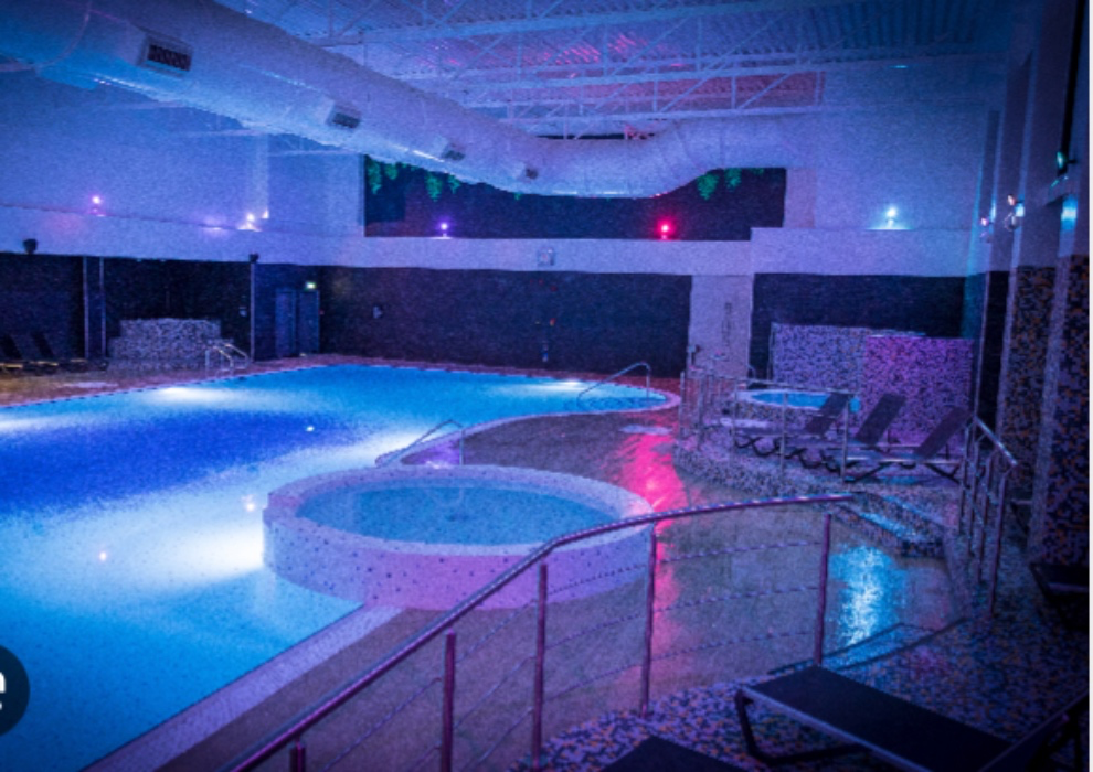 1 Month Health Club Membership 