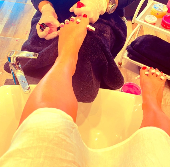 Foot Spa & Pedicure 💅🏻