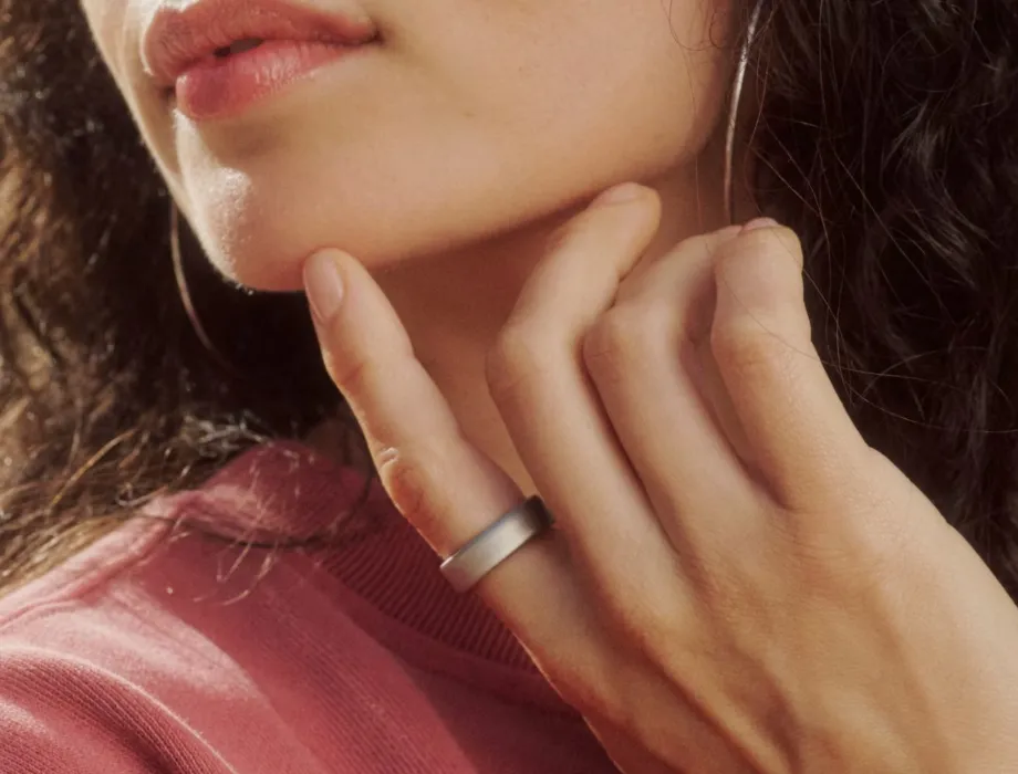 Oura Ring 5: Brushed Silver Smart Ring