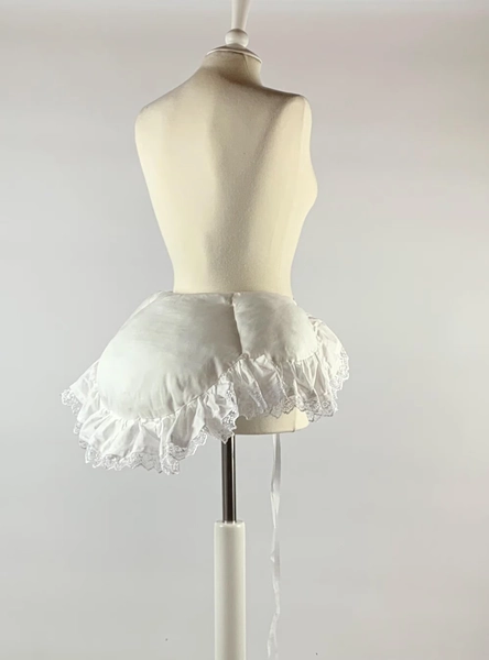 White Bustle Pad
