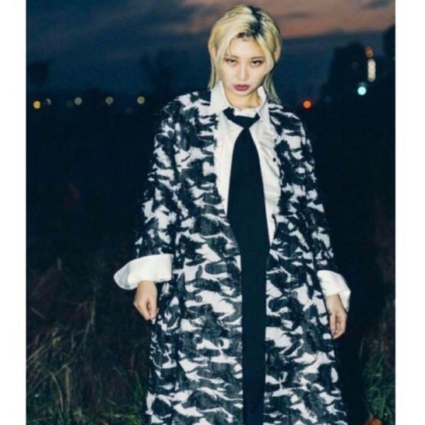 hazama ハザマ 漆黒が散らす妖しきひかり ジャケット コート ロングコート | Shop at Mercari from Japan! | Buyee