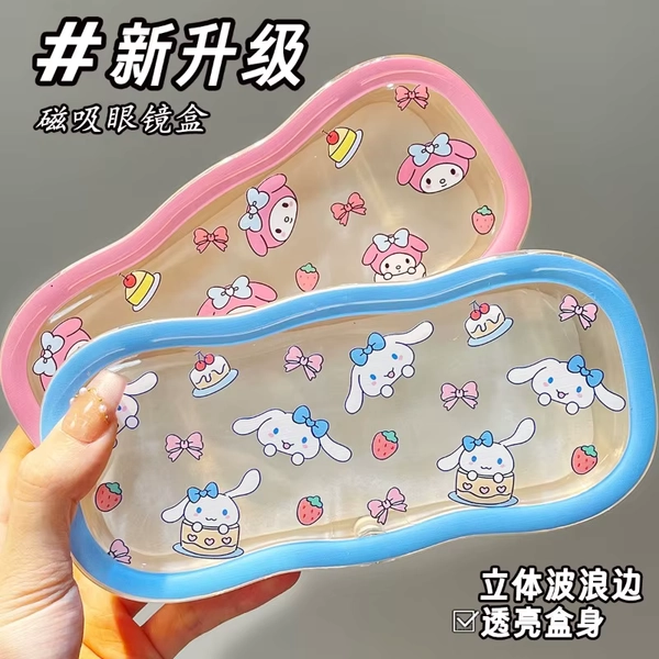 Pudełko na okulary cinnamoroll