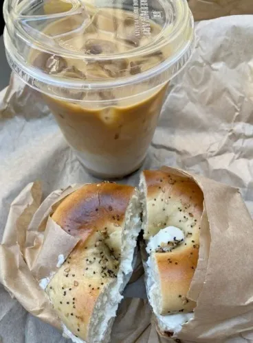 ˚˖𓍢ִ໋🐍coffee n' bagel ($12)✧˚.💗⋆ֶָ֢