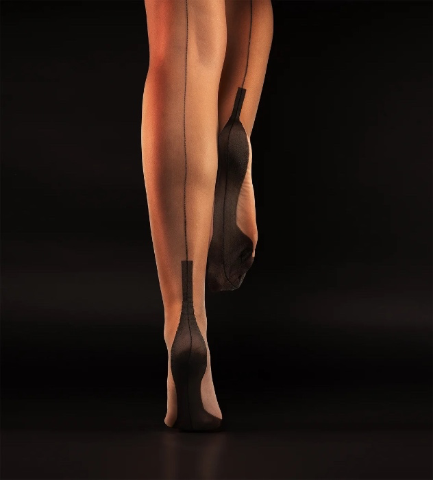 Cuban heel stockings 