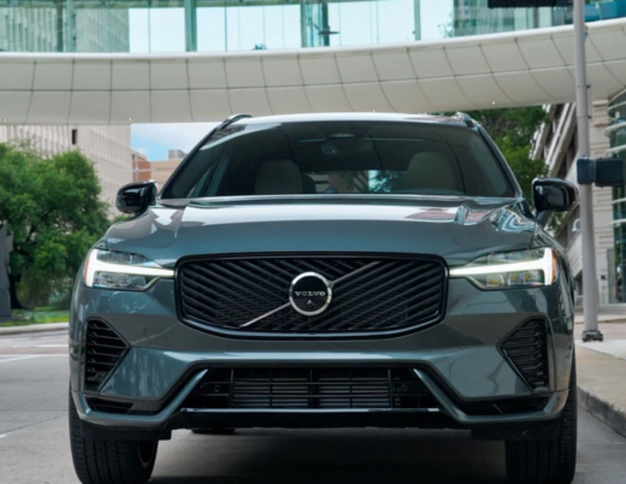 Volvo Plug-In Hybrids | Midsize & Large Luxury Hybrid SUVs | PHEVs