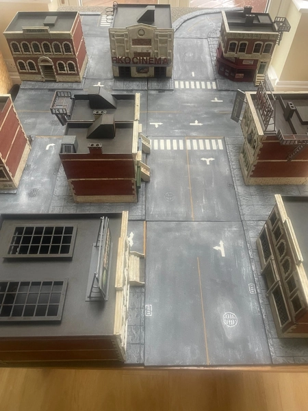 (NO110H) - Set of four 28mm city street bases with buildings FREE UK POST