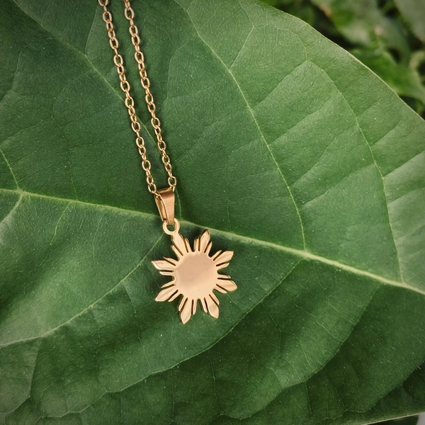Araw Minimalist Necklace – Philippine Sun Pendant in 18K Gold Plated Stainless Steel