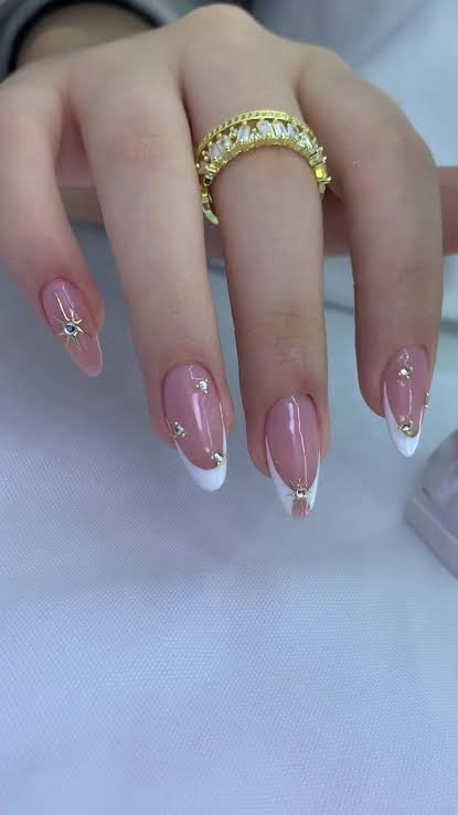 nails ✨🩷💅🏻