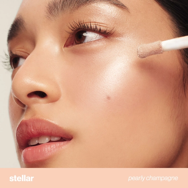 Sunnies Face Glow On [Light Catching Liquid Highlighter]