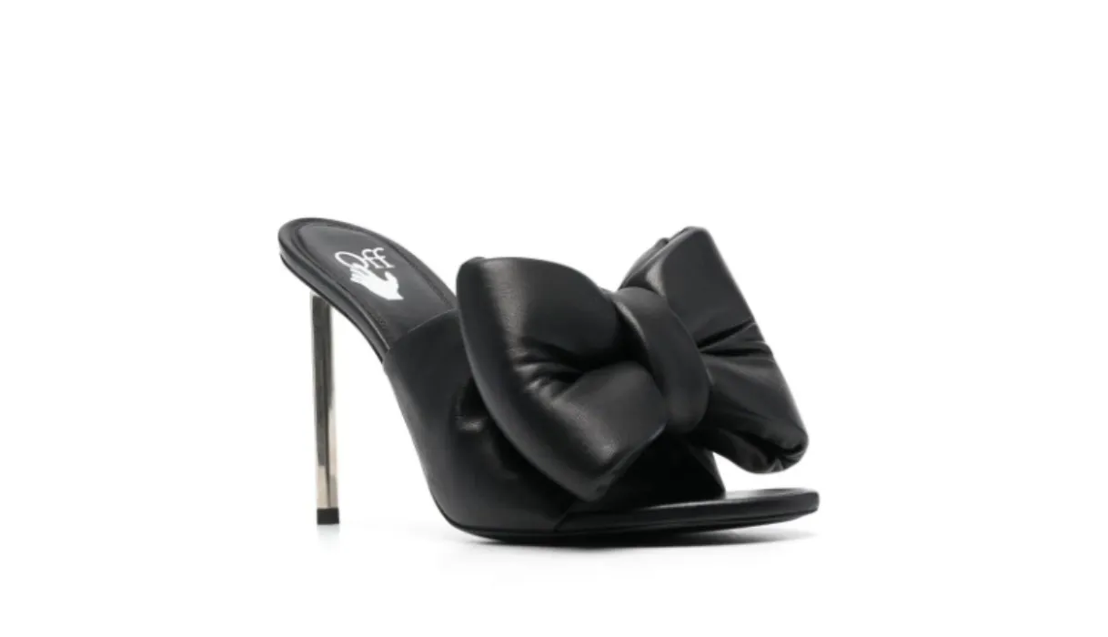 €890 Sandals Allen Off-White